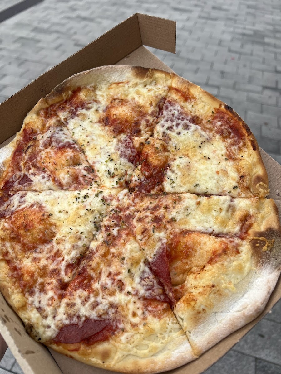 Pizzeria Pizza Pazza-3